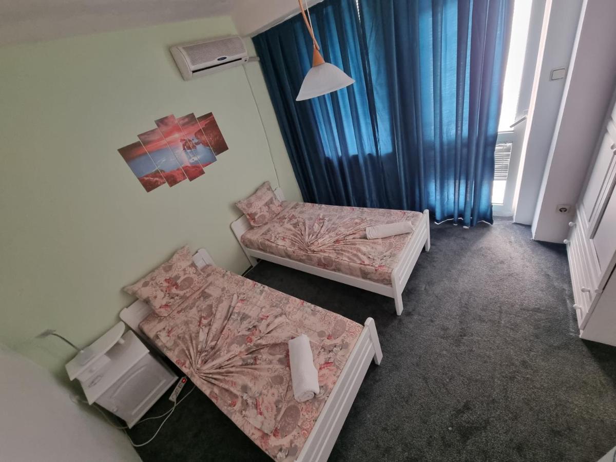 Guesthouse Flora Китен Екстериор снимка