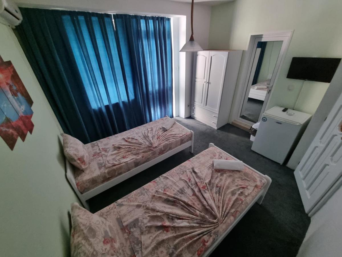 Guesthouse Flora Китен Екстериор снимка