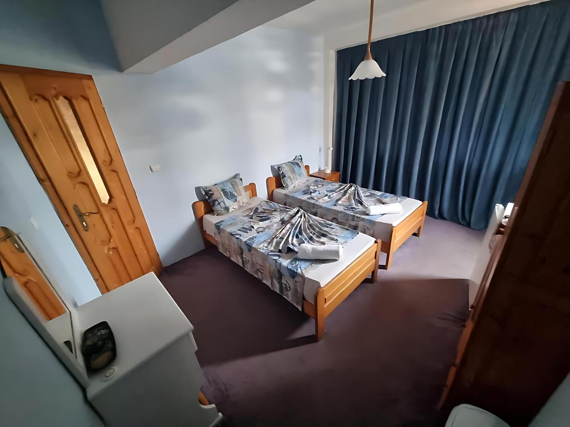 Guesthouse Flora Китен Екстериор снимка