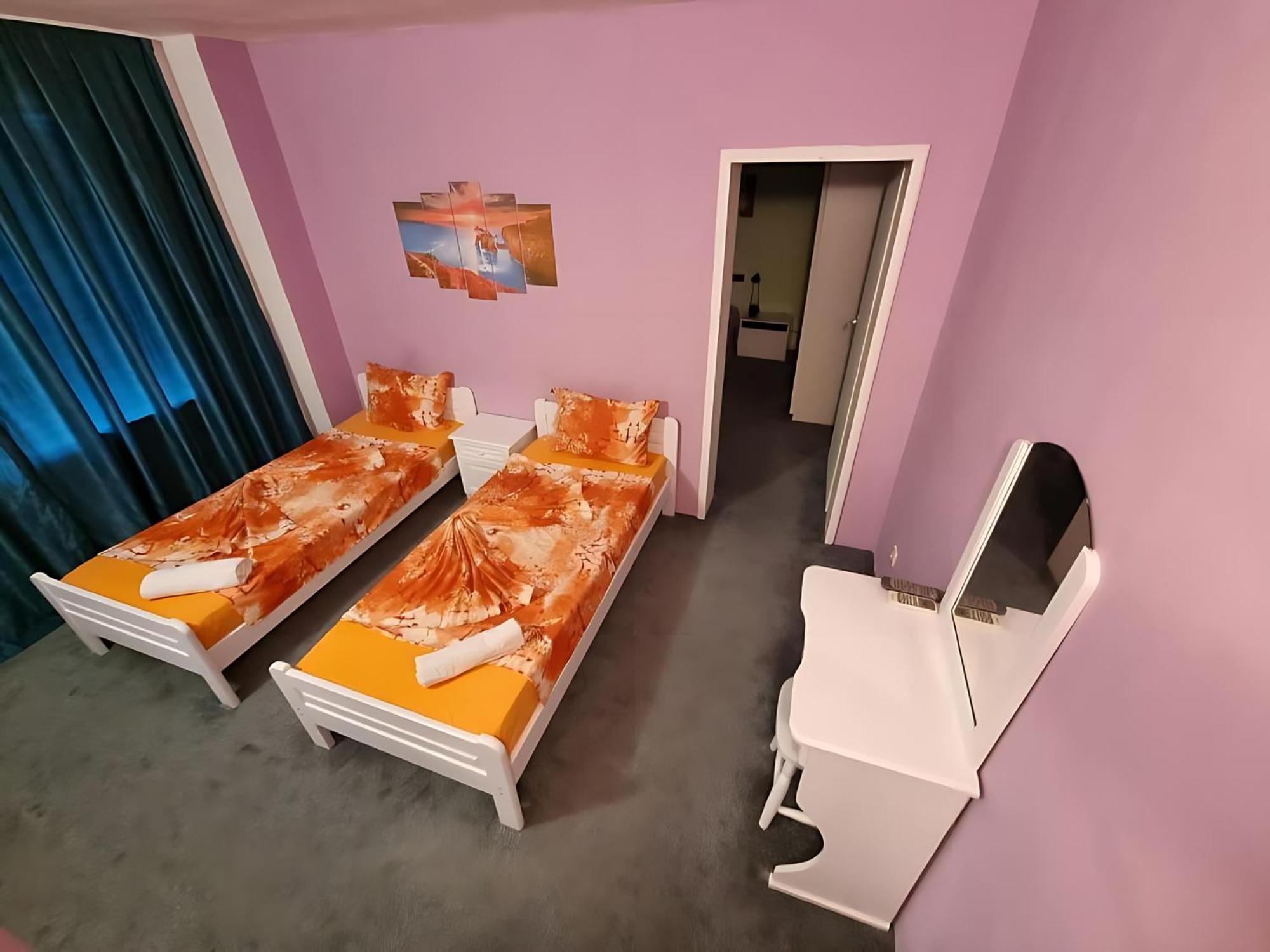 Guesthouse Flora Китен Екстериор снимка