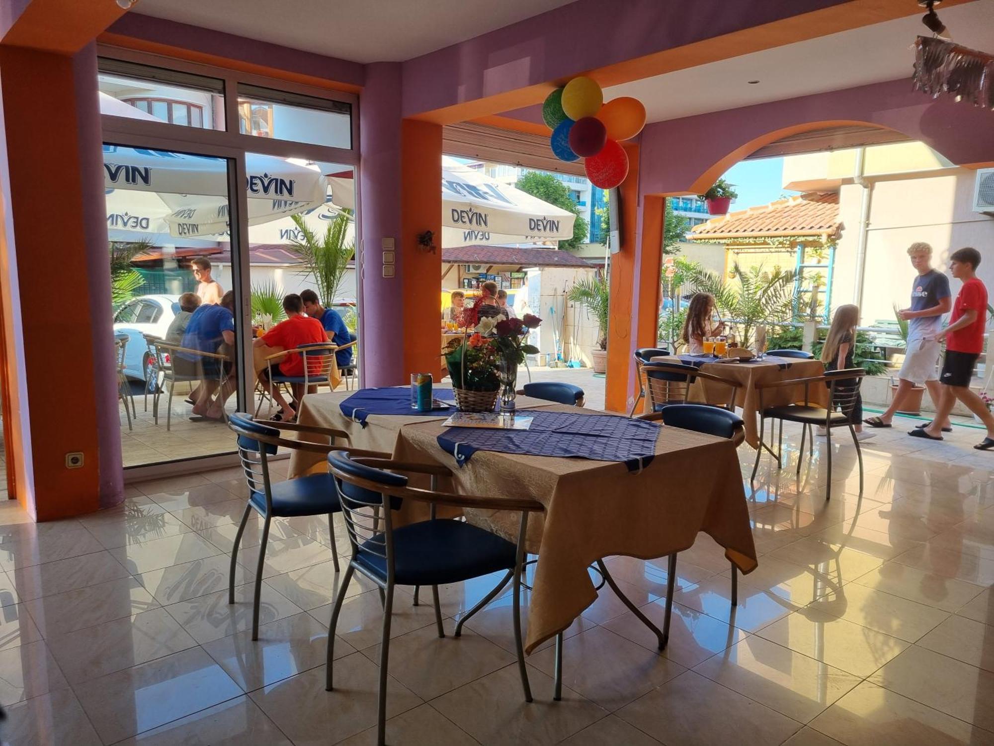 Guesthouse Flora Китен Екстериор снимка