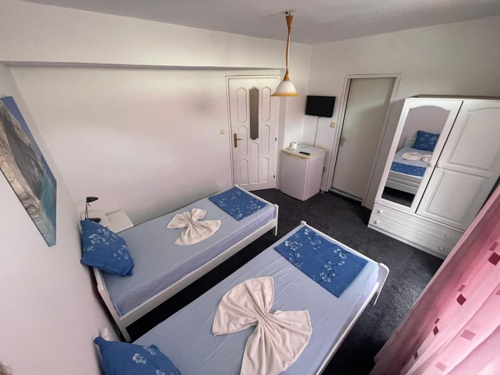 Guesthouse Flora Китен Екстериор снимка