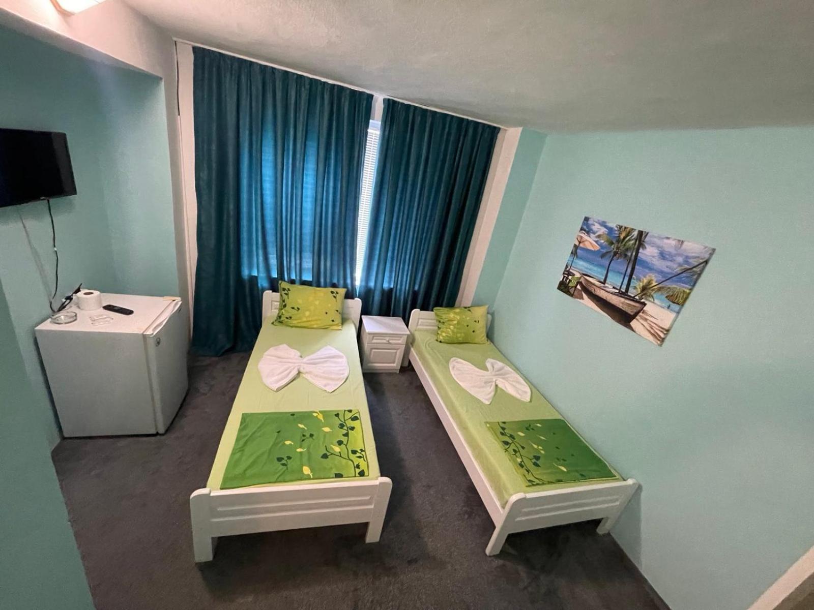 Guesthouse Flora Китен Екстериор снимка